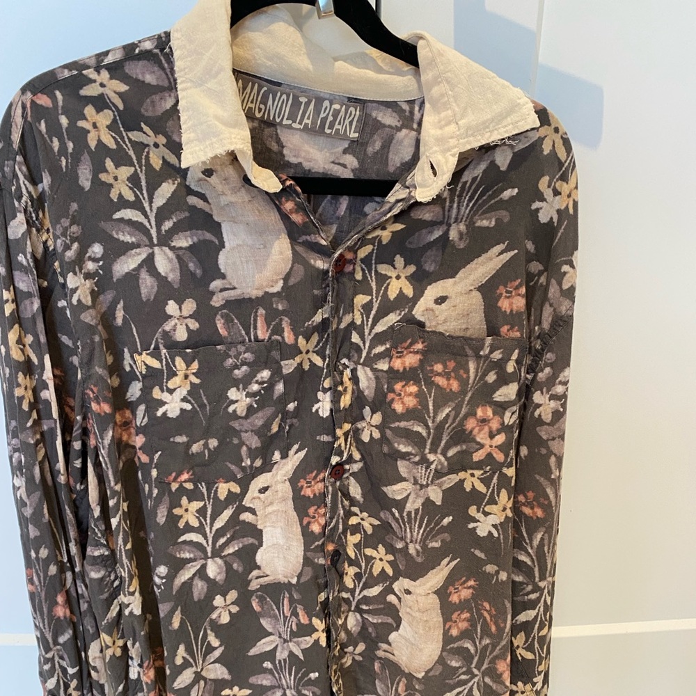 NWOT stunning Magnolia Pearl Blouse